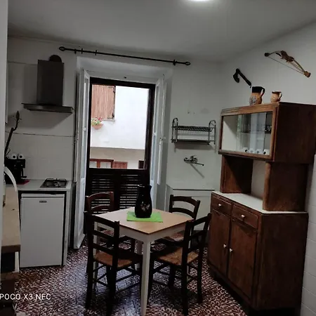 Una Casa Del Borgo Medievale A House In Medieval Village Apartman