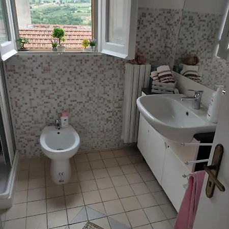 Una Casa Del Borgo Medievale A House In Medieval Village *