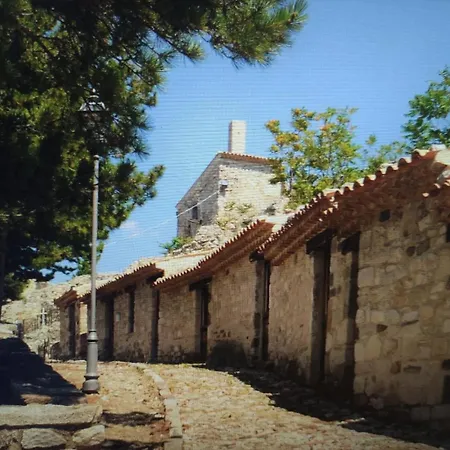 Una Casa Del Borgo Medievale A House In Medieval Village Gessopalena