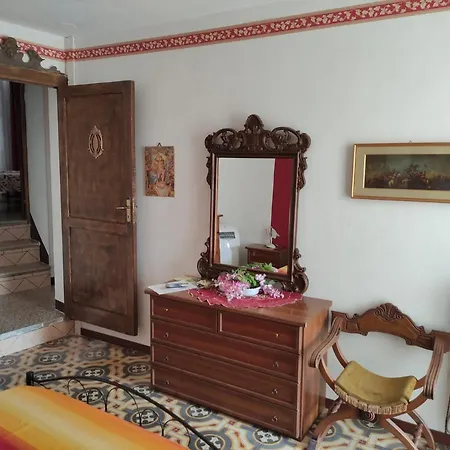Apartment Una Casa Del Borgo Medievale A House In Medieval Village